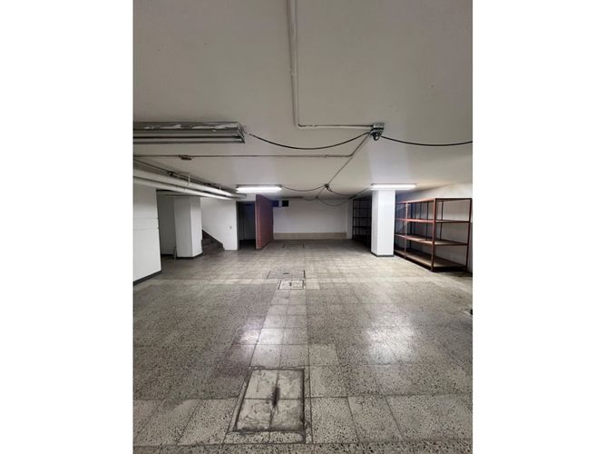 Local en arriendo en La Candelaria, Medellín, 360 m² · foto 18 de 23