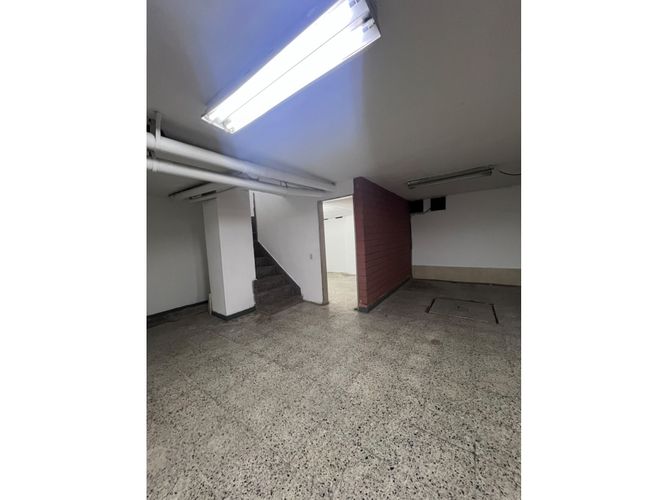 Local en arriendo en La Candelaria, Medellín, 360 m² · foto 20 de 23