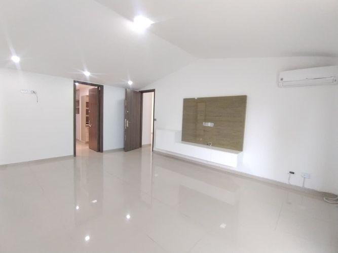 Casa de 5 alcobas en venta en Ciudad Jardin, Cali, 800 m² · foto 13 de 24