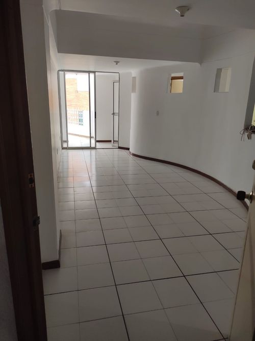 Apartamento de 4 alcobas en venta en La Aurora, Bucaramanga, 140 m² · foto 6 de 18