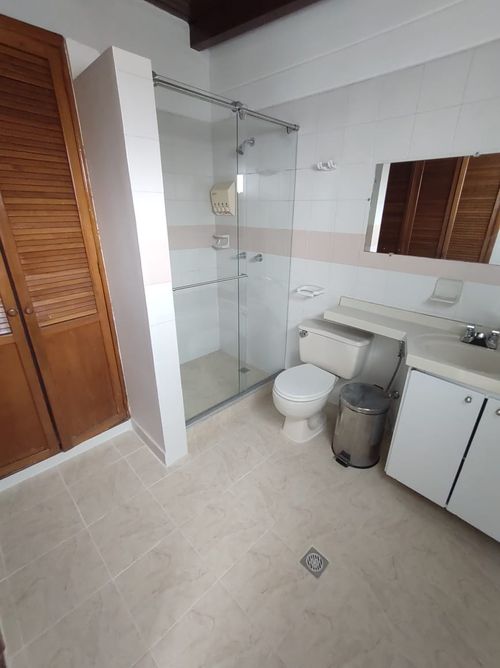 Apartamento de 4 alcobas en venta en La Aurora, Bucaramanga, 140 m² · foto 8 de 18