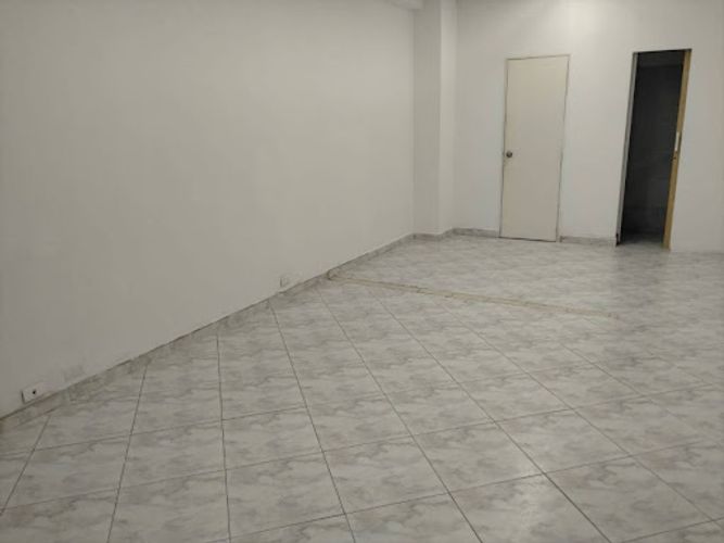 Local en arriendo en La Candelaria, Medellín, 43 m² · foto 2 de 6