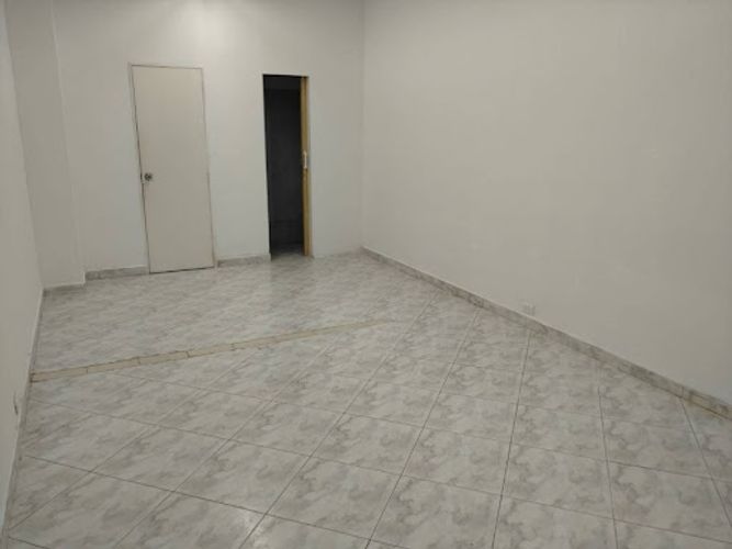 Local en arriendo en La Candelaria, Medellín, 43 m² · foto 3 de 6