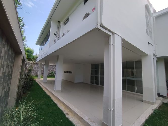 Casa de 5 alcobas en venta en Ciudad Jardin, Cali, 800 m² · foto 4 de 24