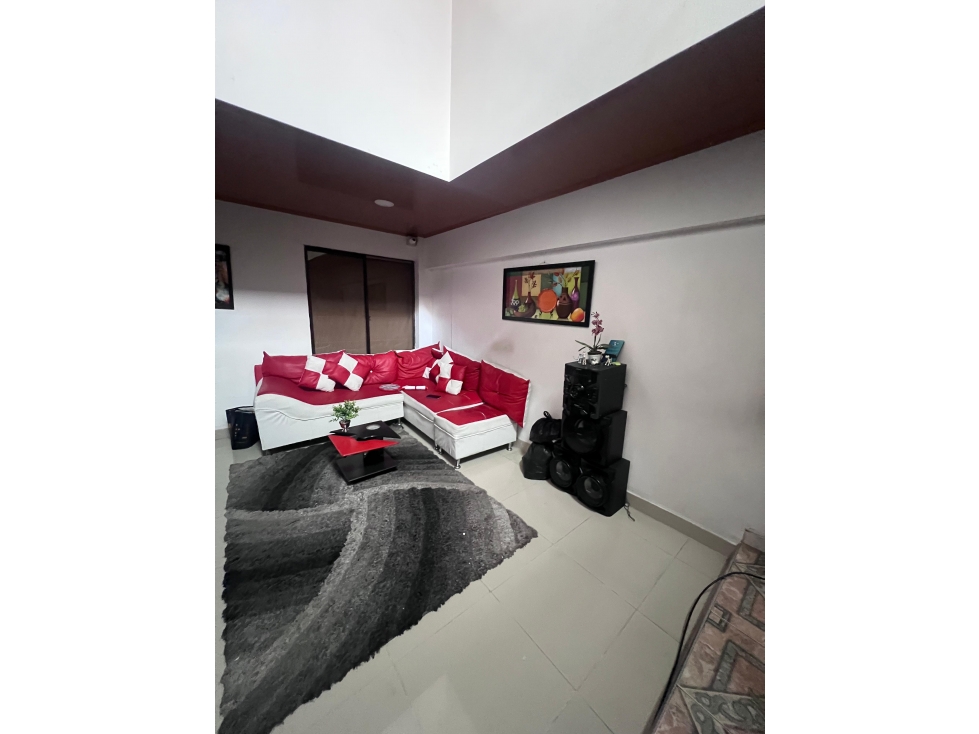 Casa en venta en Marco Fidel Suarez, Bogotá · foto 2 de 16