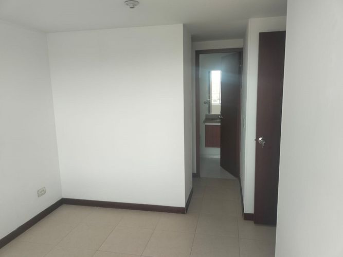Apartamento de 3 alcobas en venta en Cr Cortijo De Serrezuela, Funza, 72 m² · foto 23 de 24