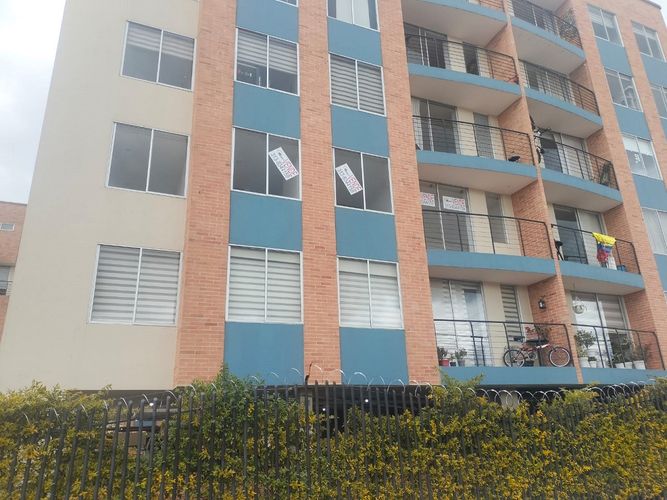 Apartamento de 3 alcobas en venta en Cr Cortijo De Serrezuela, Funza, 72 m² · foto 3 de 24