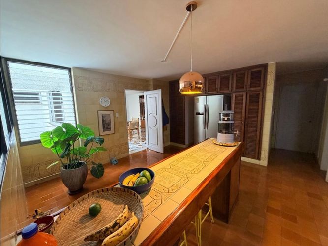 Apartamento de 3 alcobas en venta en Santa Teresita, Cali, 235 m² · foto 9 de 21