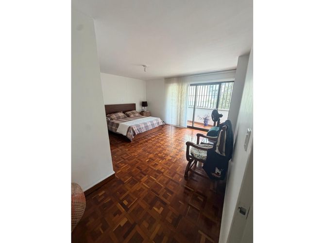 Apartamento de 3 alcobas en venta en Santa Teresita, Cali, 235 m² · foto 16 de 21