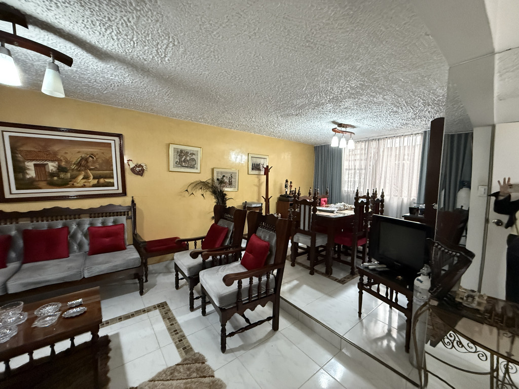 Casa en venta en La Cabana, Bogotá · foto 3 de 12