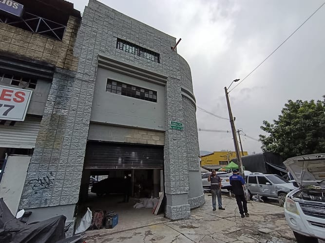 Bodega en arriendo en Perpetuo Socorro, Medellín, 300 m² · foto 4 de 13