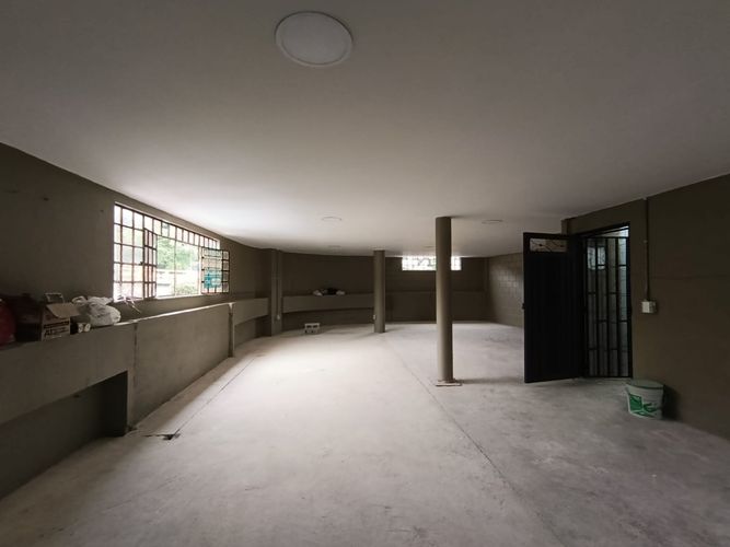 Bodega en arriendo en Perpetuo Socorro, Medellín, 300 m² · foto 9 de 13