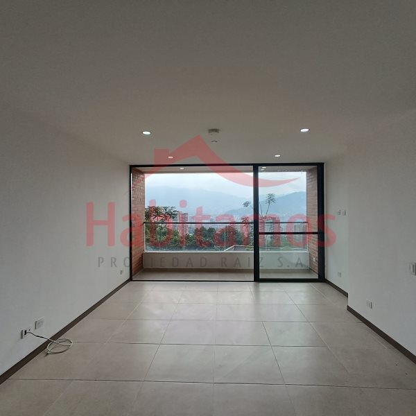 1BR Apartment in Camino Verde (62 m²) - 3