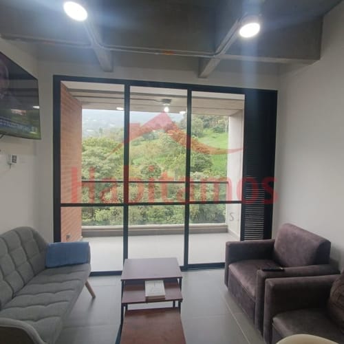 Apartamento de 2 alcobas en arriendo en Loma Del Escobero, Envigado, 66 m² · foto 2 de 21