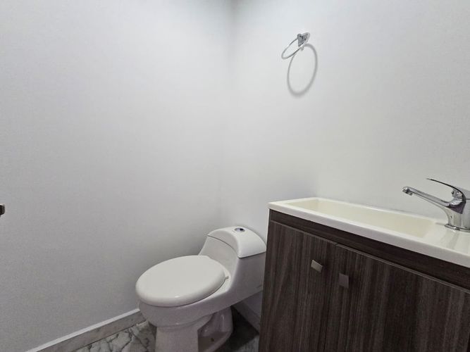 Apartamento de 2 alcobas en venta en Laureles, Medellín, 107 m² · foto 14 de 18