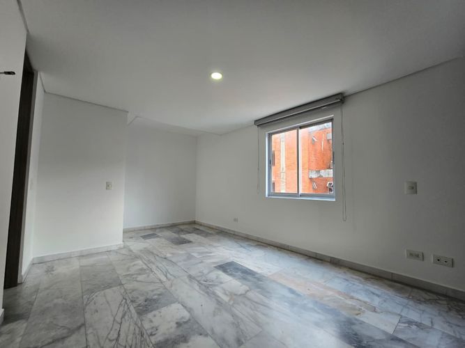 Apartamento de 2 alcobas en venta en Laureles, Medellín, 107 m² · foto 18 de 18