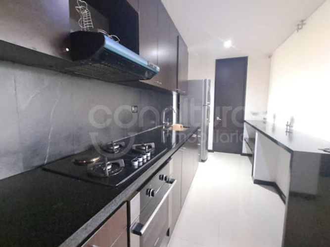 Apartamento de 2 alcobas en arriendo en Cola Del Zorro, Medellín, 145 m² · foto 2 de 22