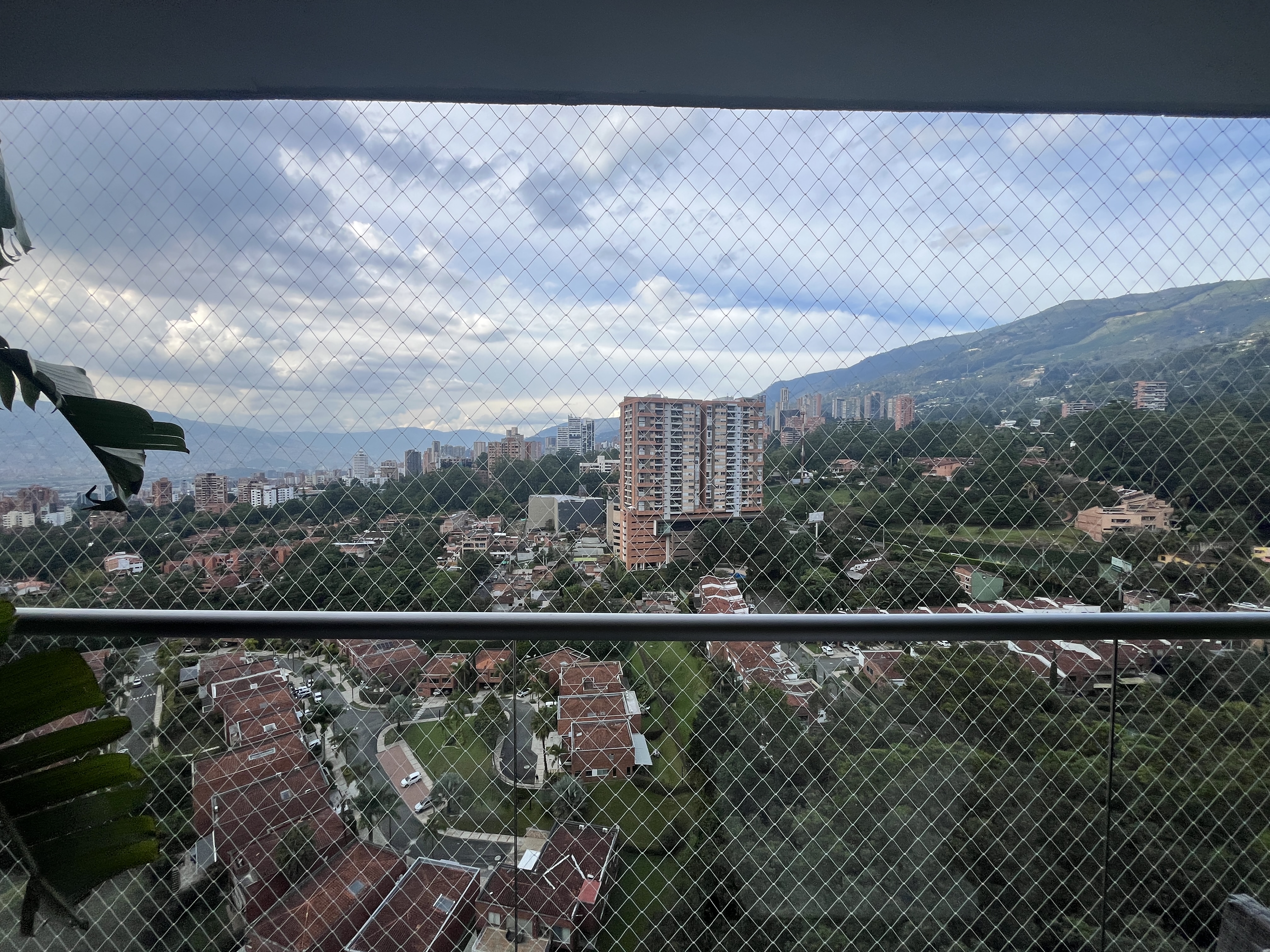 Apartamento en venta en Loma Del Esmeraldal, Envigado · foto 6 de 11