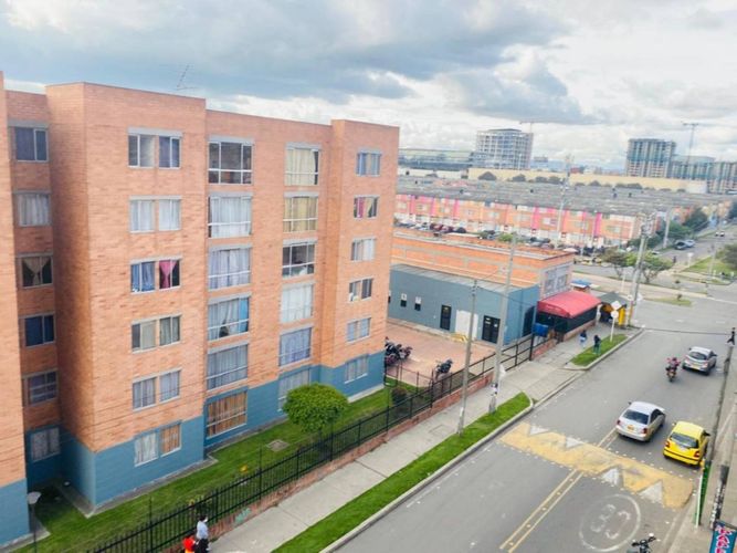 Apartamento de 3 alcobas en venta en San Mateo, Soacha, 54 m² · foto 3 de 24