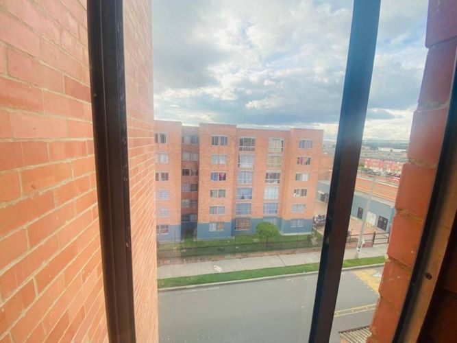 Apartamento de 3 alcobas en venta en San Mateo, Soacha, 54 m² · foto 13 de 24
