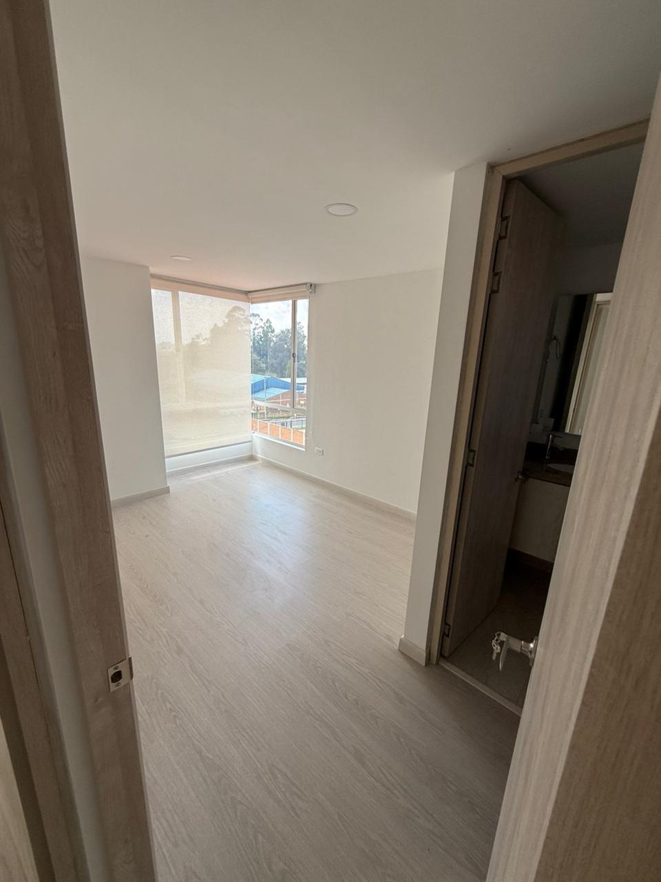 Apartamento en venta en Santa Teresa, Bogotá · foto 9 de 14
