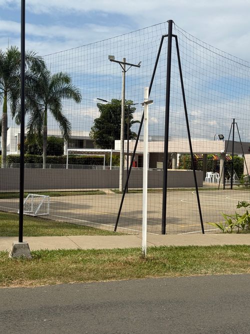 Casa de 3 alcobas en venta en Las Mercedes, Jamundí, 291 m² · foto 22 de 24