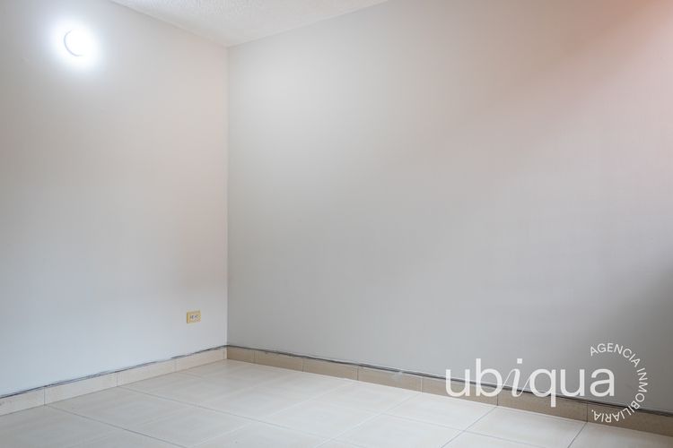 Apartamento de 3 alcobas en venta en Hayuelos, Bogotá, 60 m² · foto 13 de 24