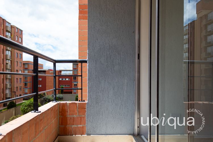 Apartamento de 3 alcobas en venta en Hayuelos, Bogotá, 60 m² · foto 5 de 24