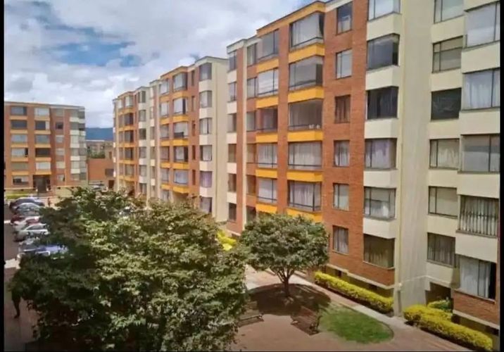 Apartamento de 3 alcobas en venta en Mallorca, Bogotá, 64 m² · foto 11 de 15
