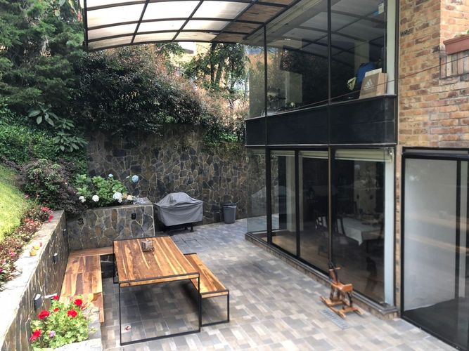 Casa de 5 alcobas en venta en Cerros De Suba, Bogotá, 586 m² · foto 3 de 23