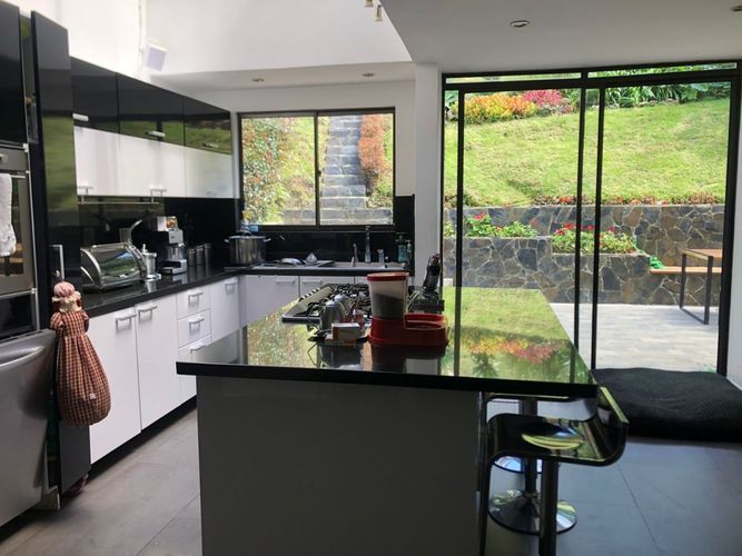 Casa de 5 alcobas en venta en Cerros De Suba, Bogotá, 586 m² · foto 15 de 23