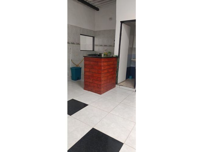 Casa de 6 alcobas en venta en San Nicolas, Soacha, 180 m² · foto 8 de 11
