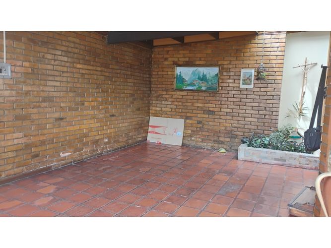 Casa de 3 alcobas en arriendo en El Contador, Bogotá, 489 m² · foto 4 de 24