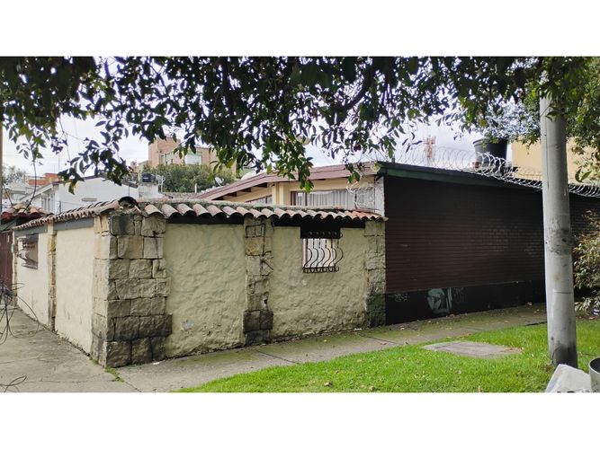 Casa de 3 alcobas en arriendo en El Contador, Bogotá, 489 m² · foto 24 de 24