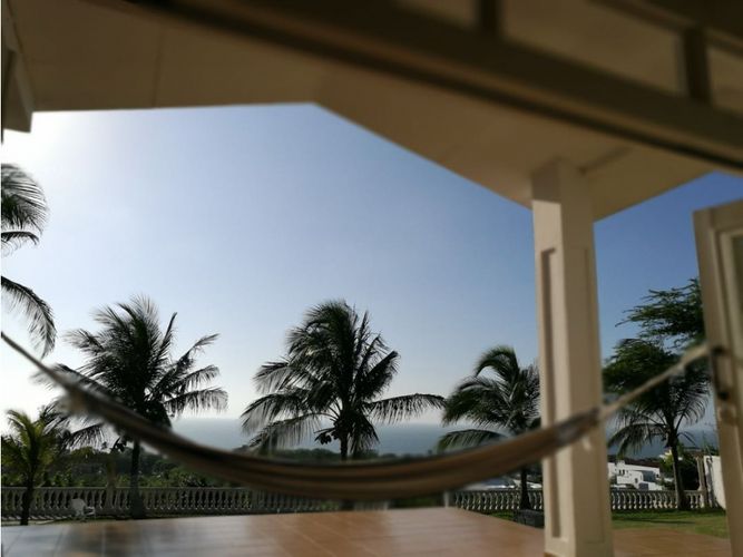 Casa de 3 alcobas en venta en Altos De Pradomar, Puerto Colombia, 300 m² · foto 2 de 11