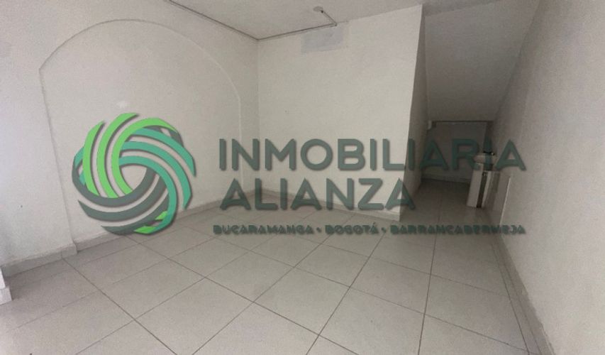 Casa de 8 alcobas en venta en La Aurora, Bucaramanga, 555 m² · foto 13 de 24