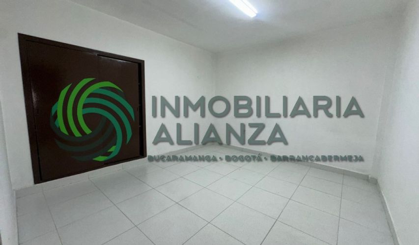 Casa de 8 alcobas en venta en La Aurora, Bucaramanga, 555 m² · foto 21 de 24