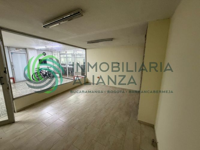 Local en venta en Centro, Bucaramanga, 24 m² · foto 7 de 8