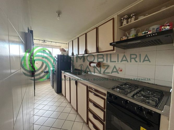 Apartamento de 3 alcobas en venta en La Floresta, Bucaramanga, 88 m² · foto 9 de 24