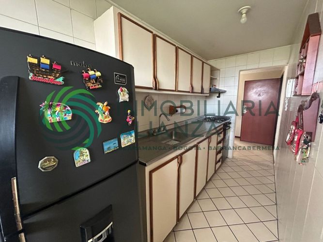 Apartamento de 3 alcobas en venta en La Floresta, Bucaramanga, 88 m² · foto 10 de 24