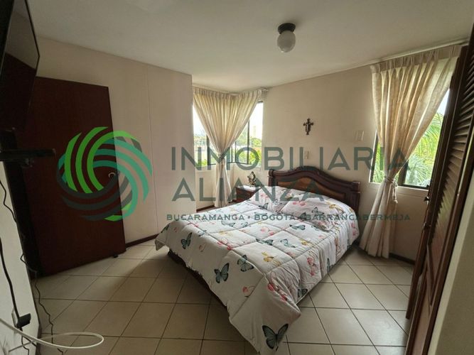 Apartamento de 3 alcobas en venta en La Floresta, Bucaramanga, 88 m² · foto 21 de 24
