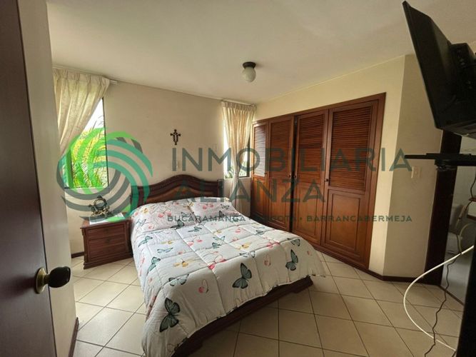 Apartamento de 3 alcobas en venta en La Floresta, Bucaramanga, 88 m² · foto 22 de 24