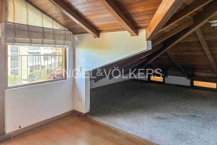 Casa de 3 alcobas en venta en Gratamira, Bogotá, 285 m² · foto 16 de 18