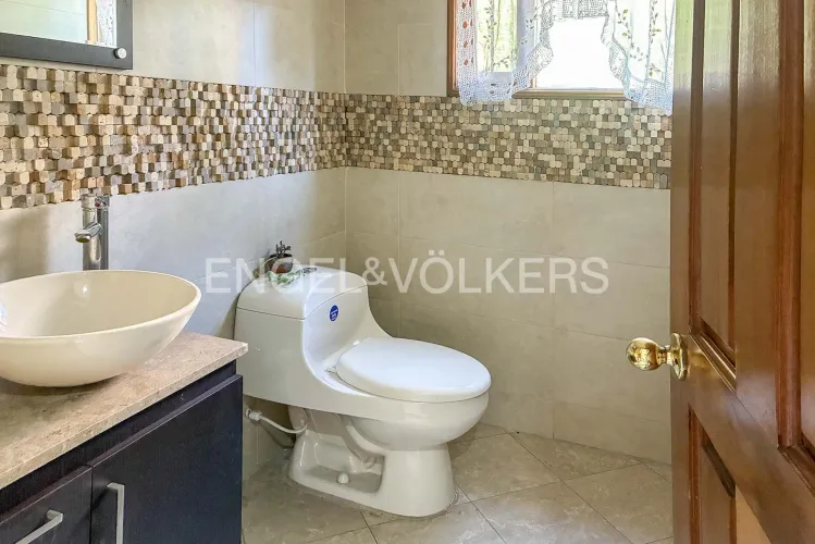 Casa de 3 alcobas en venta en Gratamira, Bogotá, 285 m² · foto 6 de 18