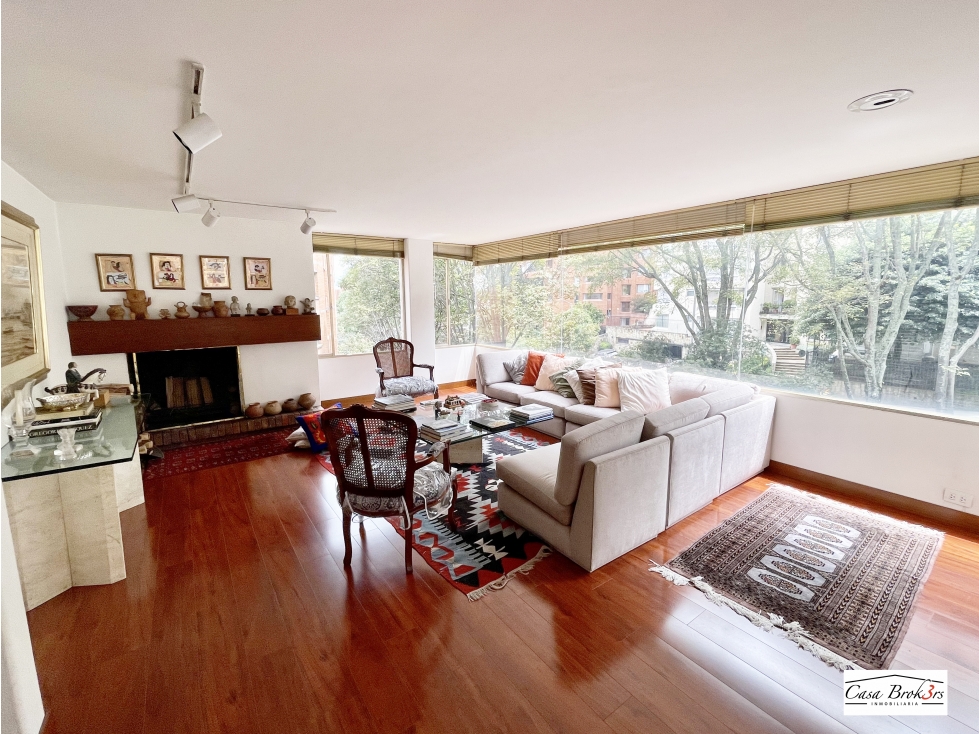 Apartamento en venta en Los Rosales, Bogotá · foto 2 de 22
