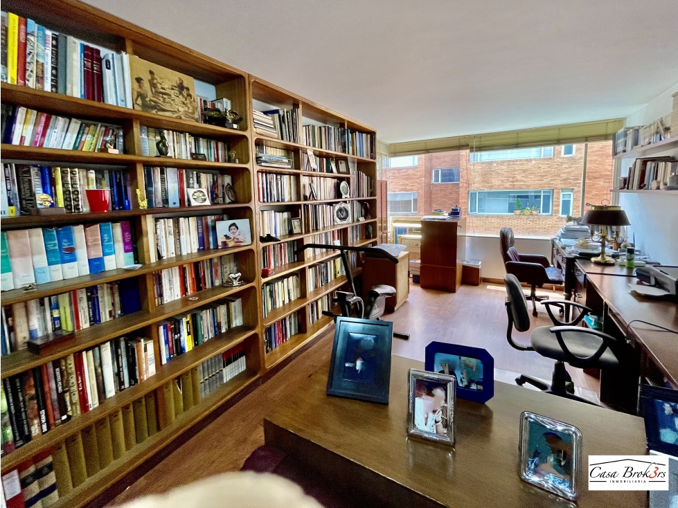Apartamento en venta en Los Rosales, Bogotá · foto 12 de 22