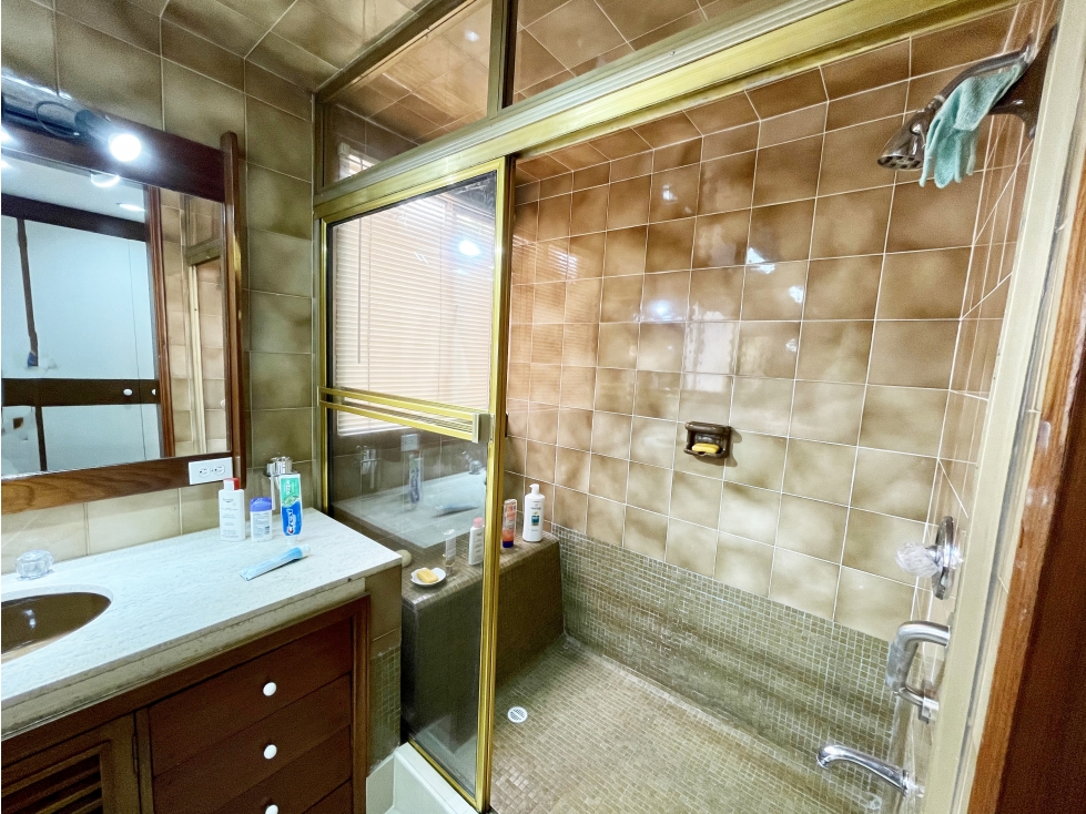 Apartamento en venta en Los Rosales, Bogotá · foto 17 de 22