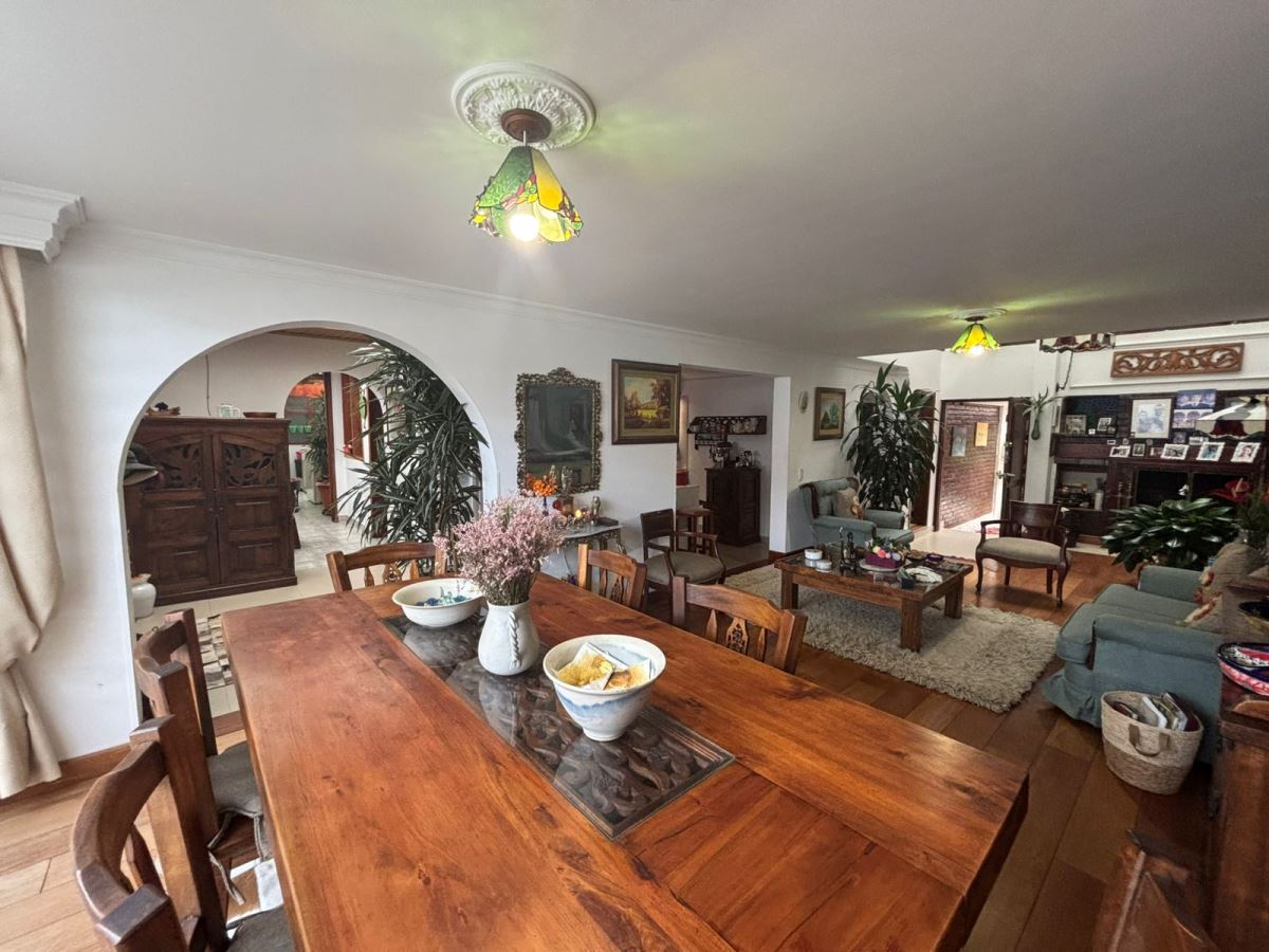 Casa en venta en San Jose De Bavaria, Bogotá · foto 5 de 24