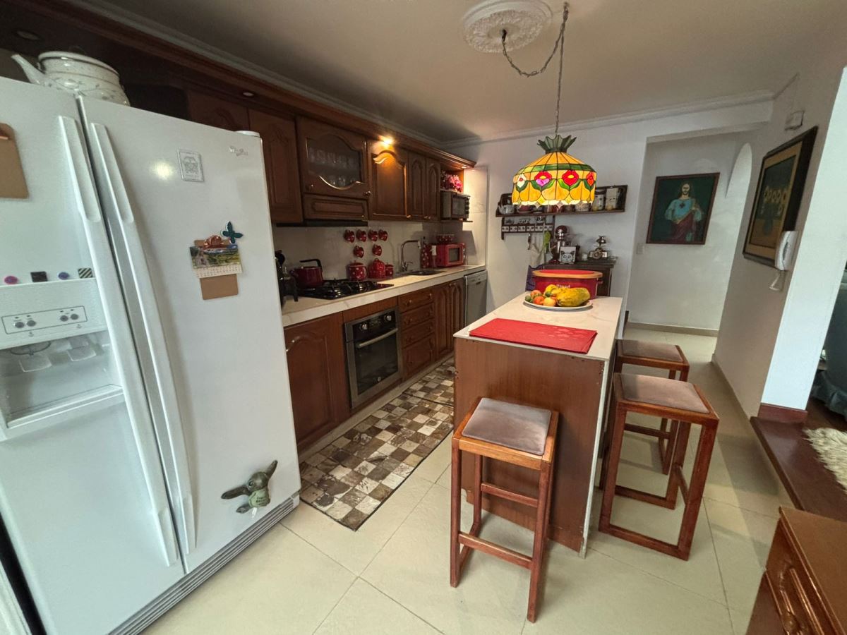 Casa en venta en San Jose De Bavaria, Bogotá · foto 9 de 24