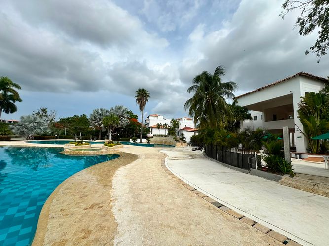 Apartamento de 2 alcobas en venta en Condominio Laguna Club, Cartagena, 94 m² · foto 19 de 24